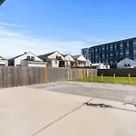 4Br Mid-City House With Pool Modern & Spacious