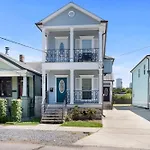 4Br Mid-City House With Pool Modern & Spacious